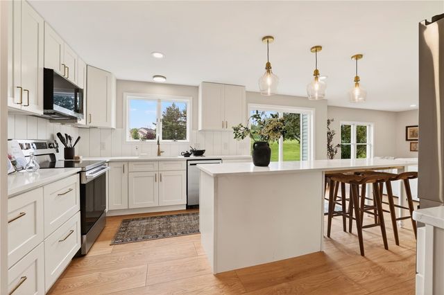 32 Hawkes, Penfield, NY 14580