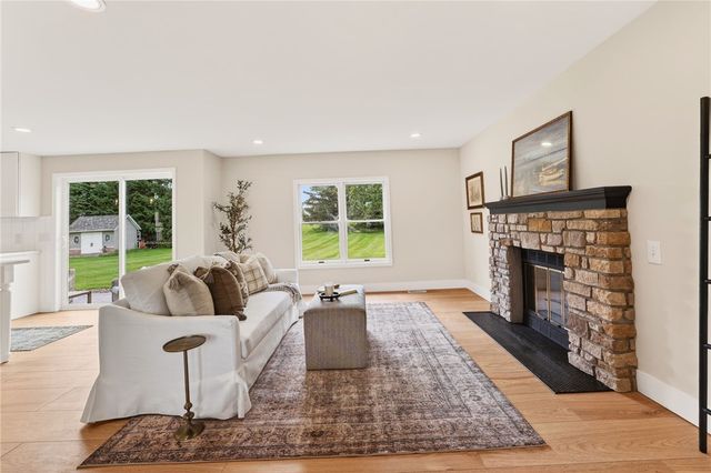 32 Hawkes, Penfield, NY 14580