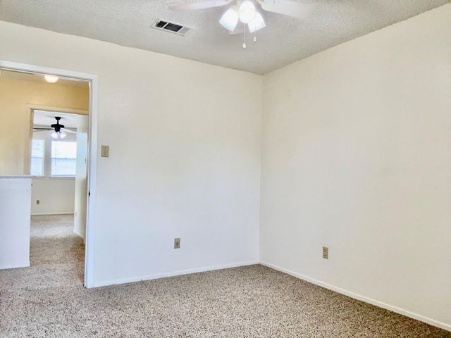 12120 Thompkins DR B, Austin, TX 78753