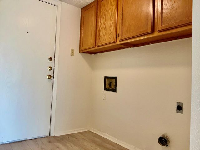 12120 Thompkins DR B, Austin, TX 78753