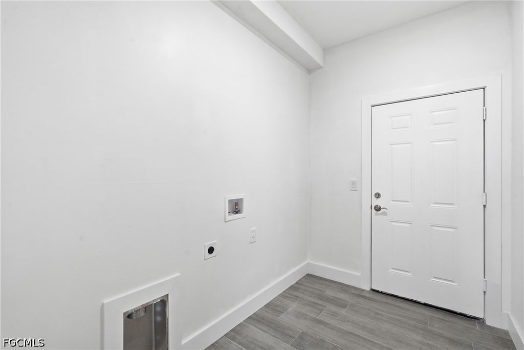 Image 27 of property listing at 1431 NW 17th AVE, Cape Coral, FL 33993