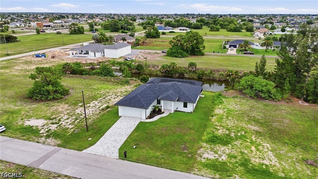 Image 3 of property listing at 1431 NW 17th AVE, Cape Coral, FL 33993
