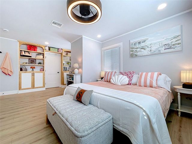 220 40TH AVENUE, St Pete Beach, FL 33706