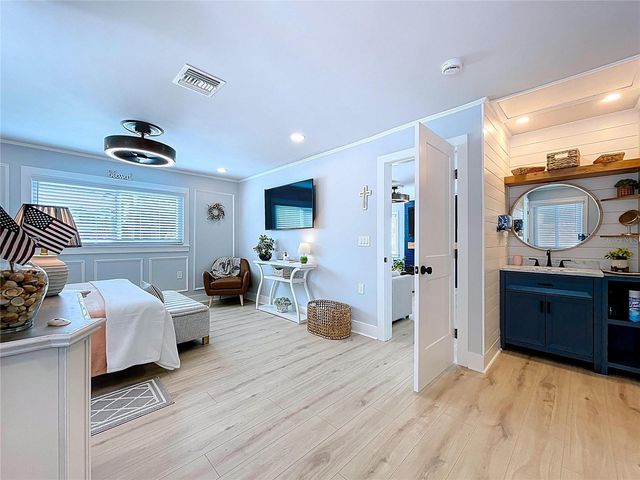 220 40TH AVENUE, St Pete Beach, FL 33706