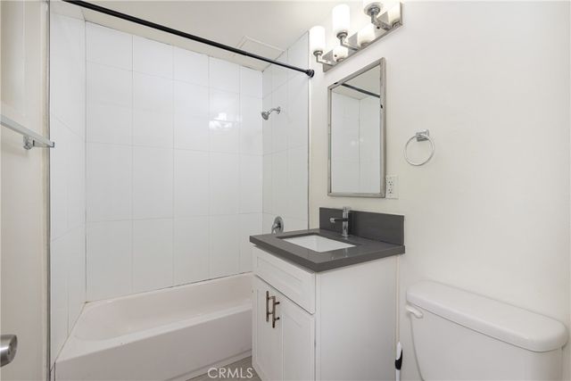 2703 Curtis Avenue E, Redondo Beach, CA 90278