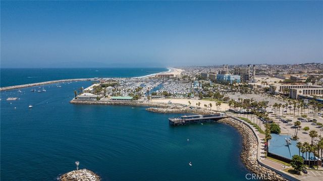 2703 Curtis Avenue E, Redondo Beach, CA 90278