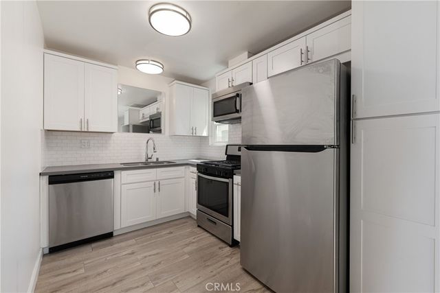 2703 Curtis Avenue E, Redondo Beach, CA 90278