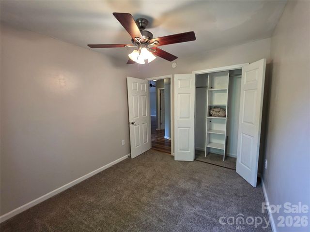 221 Auten Circle, Mount Holly, NC 28120