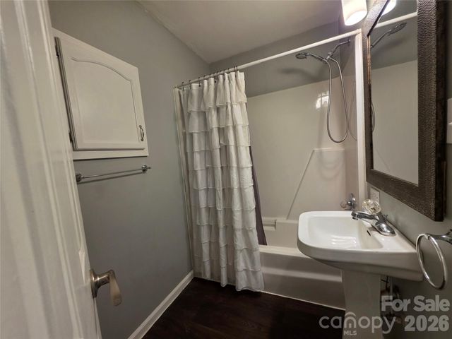 221 Auten Circle, Mount Holly, NC 28120