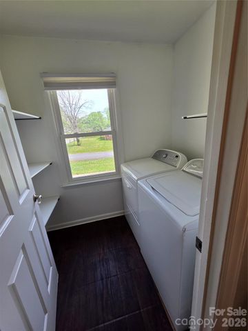 221 Auten Circle, Mount Holly, NC 28120