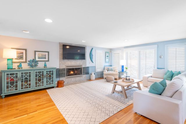 34 Polaris Drive, Mashpee, MA 02649