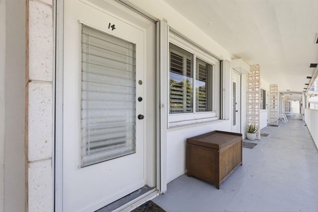3232 CANAL Drive 14, Pompano Beach, FL 33062