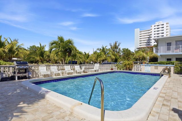 3232 CANAL Drive 14, Pompano Beach, FL 33062