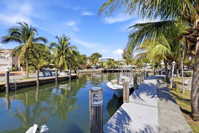 3232 CANAL Drive 14, Pompano Beach, FL 33062