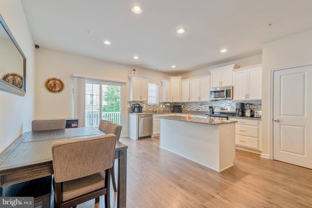 8335 DAYDREAM CRES, Pasadena, MD 21122