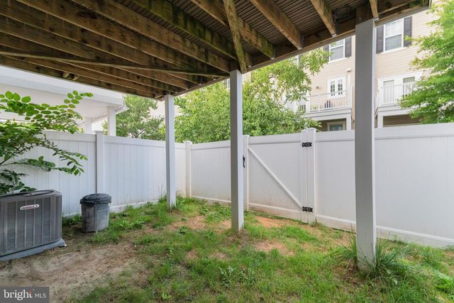 8335 DAYDREAM CRES, Pasadena, MD 21122