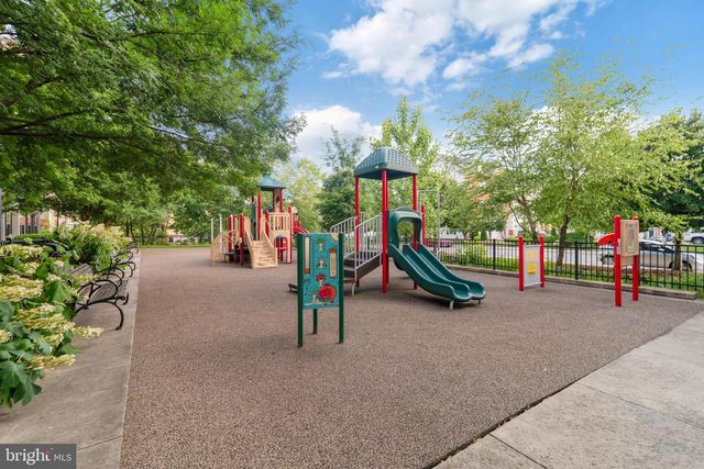 8335 DAYDREAM CRES, Pasadena, MD 21122