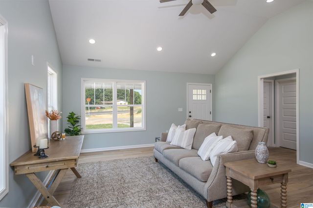 59 COUNTY ROAD 6401, Clanton, AL 35046