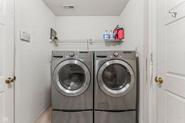 6911 Woodland Heights Drive, Avon, IN 46123