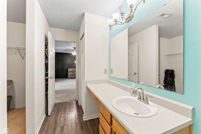 6911 Woodland Heights Drive, Avon, IN 46123