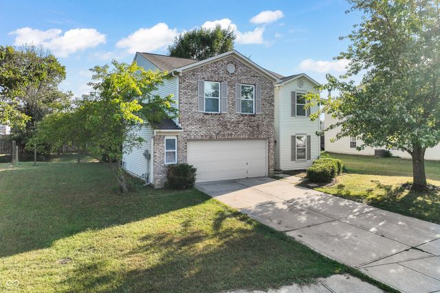 6911 Woodland Heights Drive, Avon, IN 46123