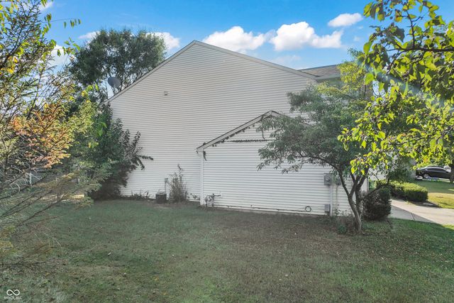 6911 Woodland Heights Drive, Avon, IN 46123