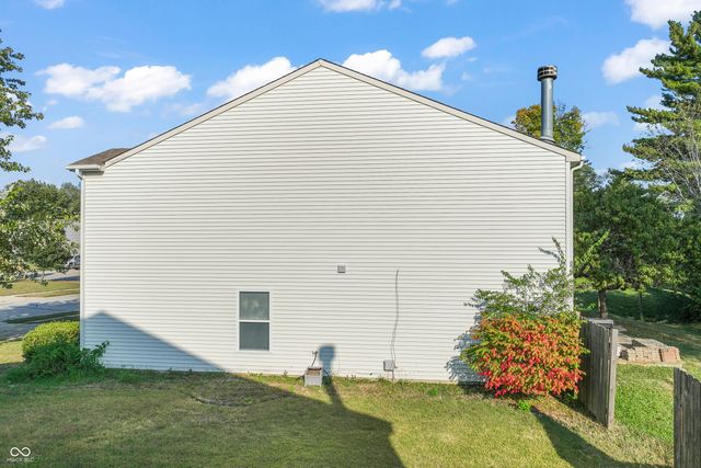 6911 Woodland Heights Drive, Avon, IN 46123