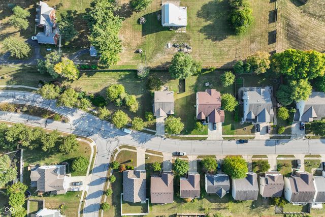 6911 Woodland Heights Drive, Avon, IN 46123