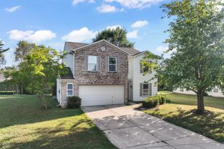 6911 Woodland Heights Drive, Avon, IN 46123
