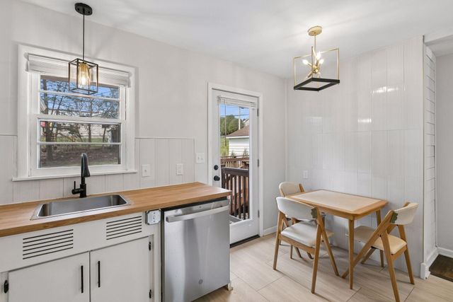 1257 Smith Avenue S, West Saint Paul, MN 55118