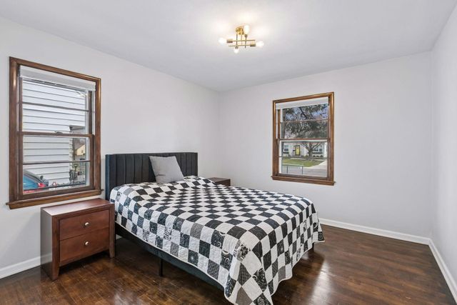 1257 Smith Avenue S, West Saint Paul, MN 55118