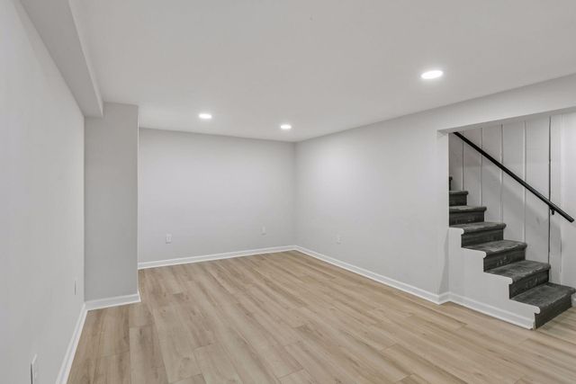 1257 Smith Avenue S, West Saint Paul, MN 55118