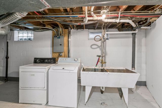 1257 Smith Avenue S, West Saint Paul, MN 55118