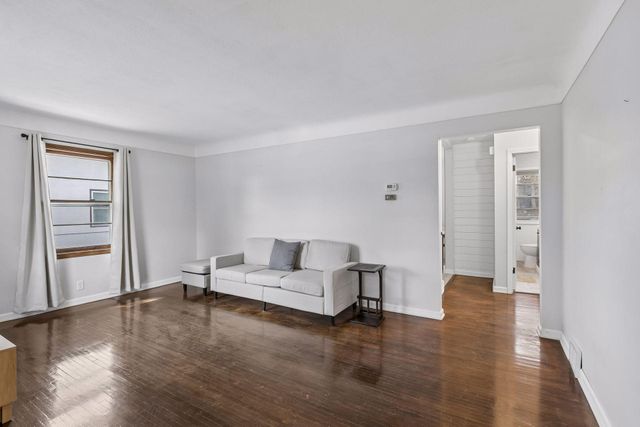 1257 Smith Avenue S, West Saint Paul, MN 55118