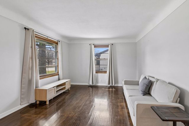 1257 Smith Avenue S, West Saint Paul, MN 55118