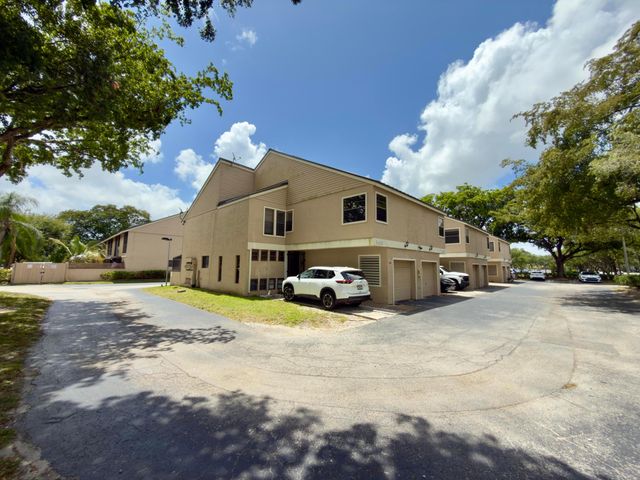 11698 NW 20th Drive, Coral Springs, FL 33071