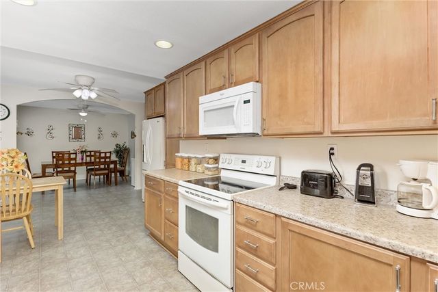 26252 Croydon St, Highland, CA 92346