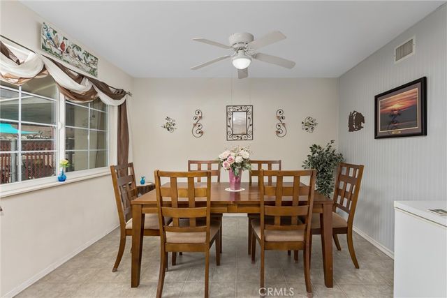 26252 Croydon St, Highland, CA 92346