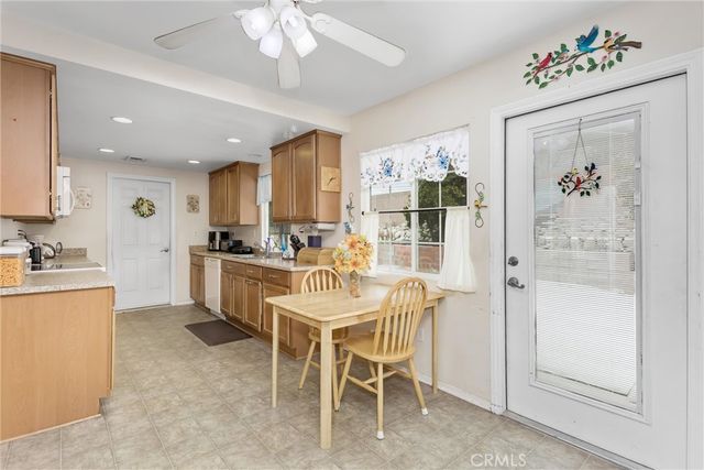 26252 Croydon St, Highland, CA 92346