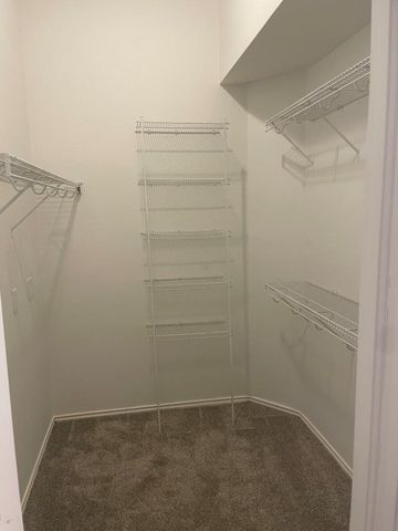 2811 Darby Brook Drive, Fresno, TX 77545