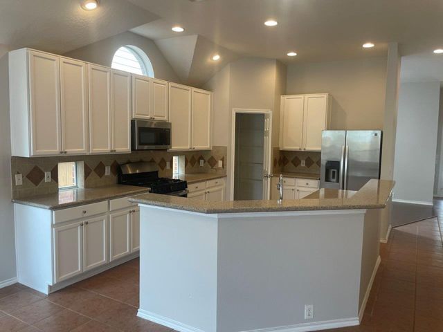 2811 Darby Brook Drive, Fresno, TX 77545