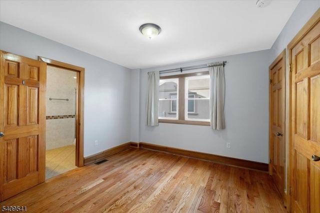 24 Rosalie St, Fair Lawn Boro, NJ 07410