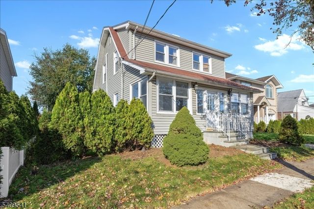 24 Rosalie St, Fair Lawn Boro, NJ 07410