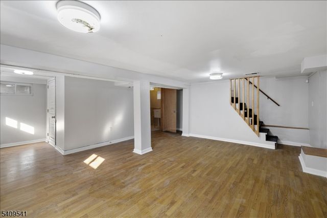 24 Rosalie St, Fair Lawn Boro, NJ 07410