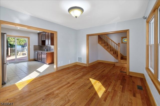 24 Rosalie St, Fair Lawn Boro, NJ 07410