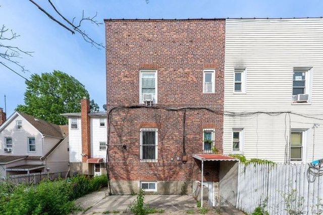 9035 198th Street, Hollis, NY 11423