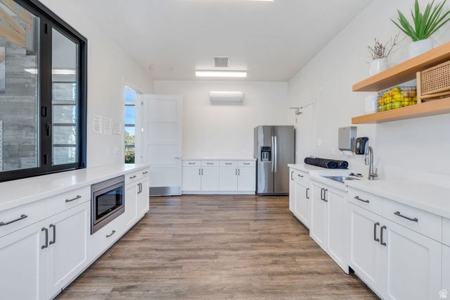 199 W SILVER SPRINGS DR, Vineyard, UT 84059