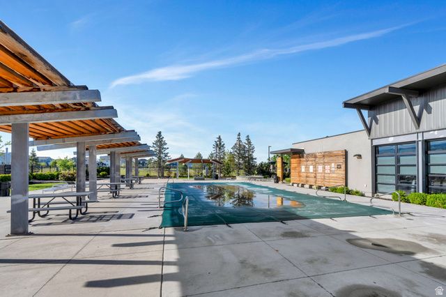 199 W SILVER SPRINGS DR, Vineyard, UT 84059