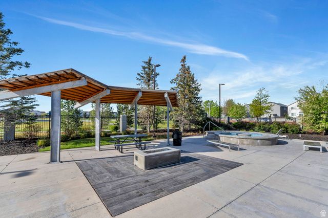 199 W SILVER SPRINGS DR, Vineyard, UT 84059