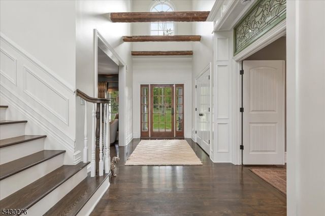33 Still Hollow Rd, Tewksbury Twp., NJ 08833